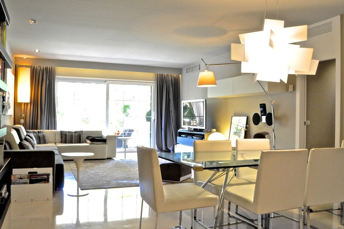 Elegante piso de lujo con jardín, en las mejores condiciones, en