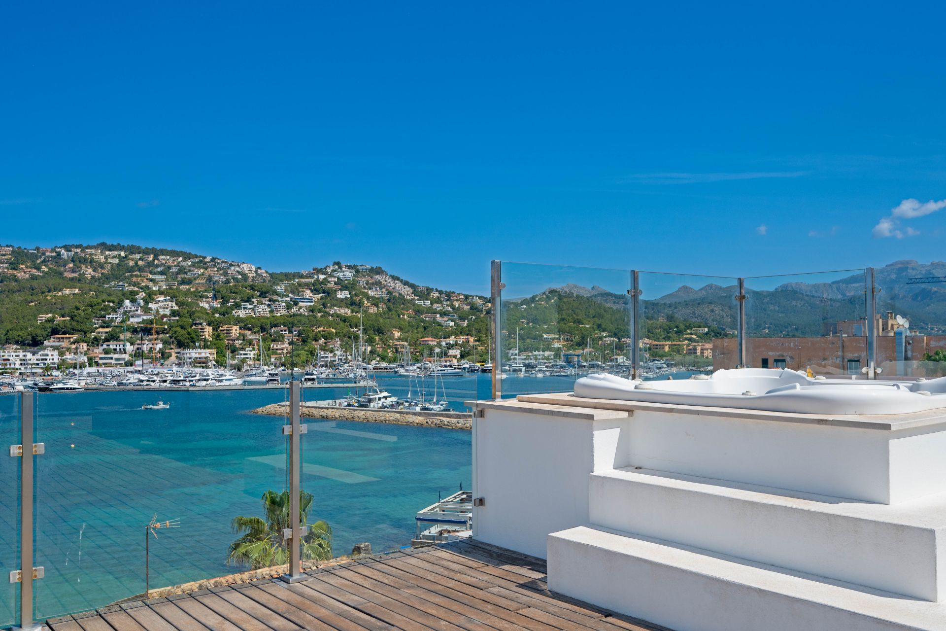 Curated visual reference: Visual Reference: Exclusive Penthouse Project In Puerto De Andratx