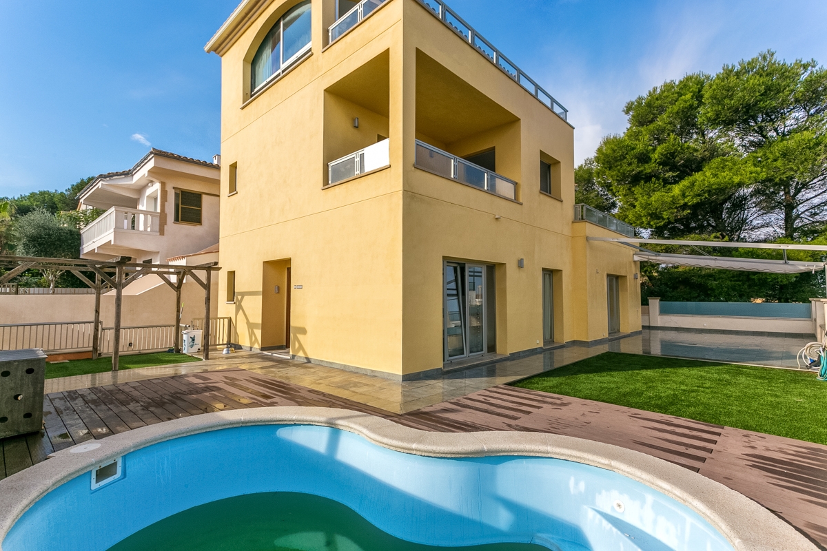 Moderne Villa in Son Serra de Marina kaufen
