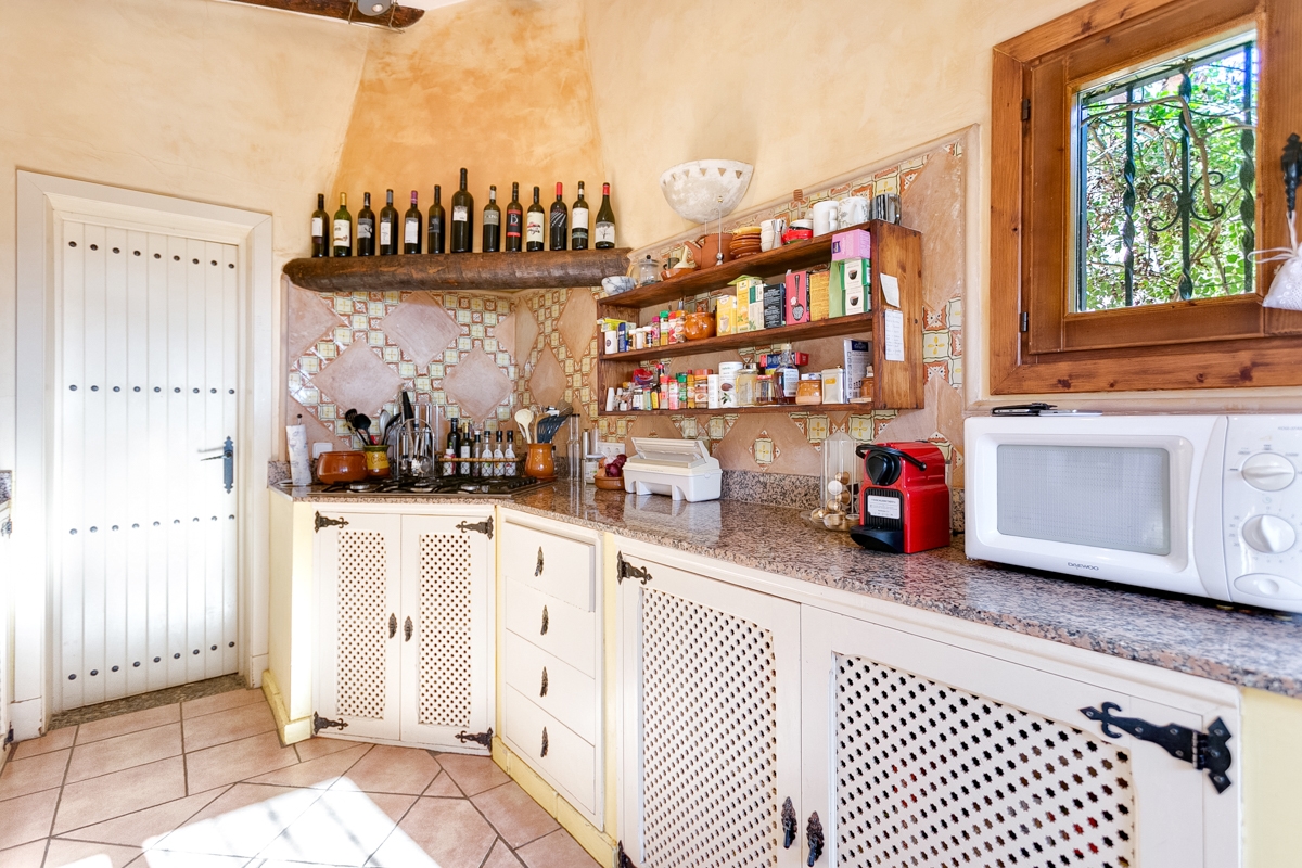Luxus Finca mit atemberaubendem Blick auf Tramuntanagebirge-kaufen