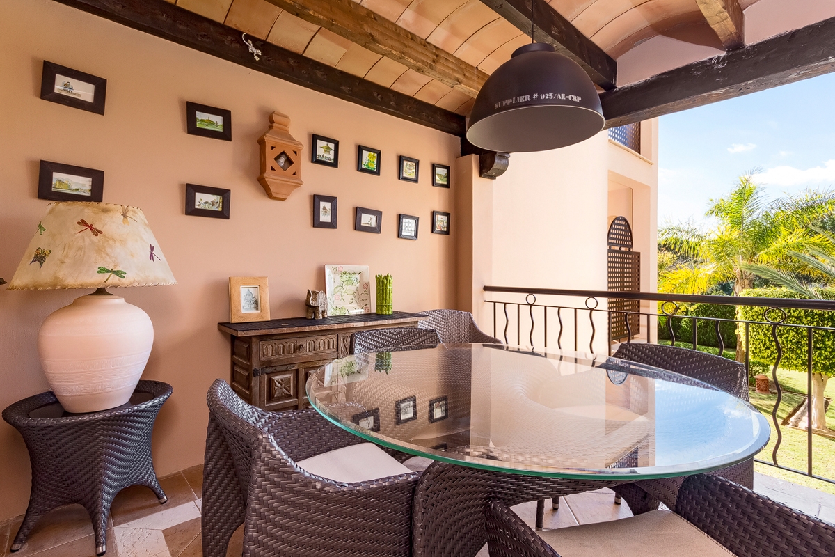 Geräumige, helle Luxuswohnung mit Gartenblick in Santa Ponsa - kaufen