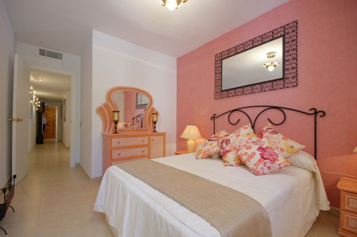 Komplett renoviertes Apartment mit Garten in der Nähe vom Club Nautico