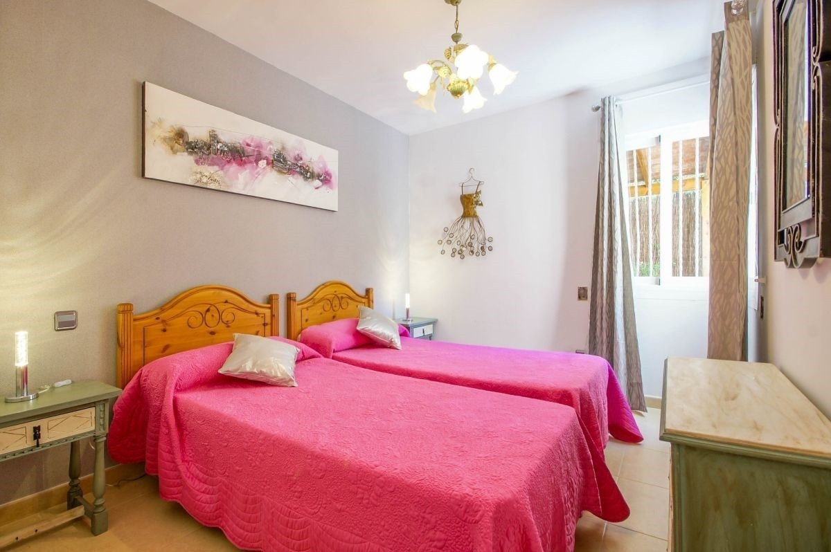 Komplett renoviertes Apartment mit Garten in der Nähe vom Club Nautico