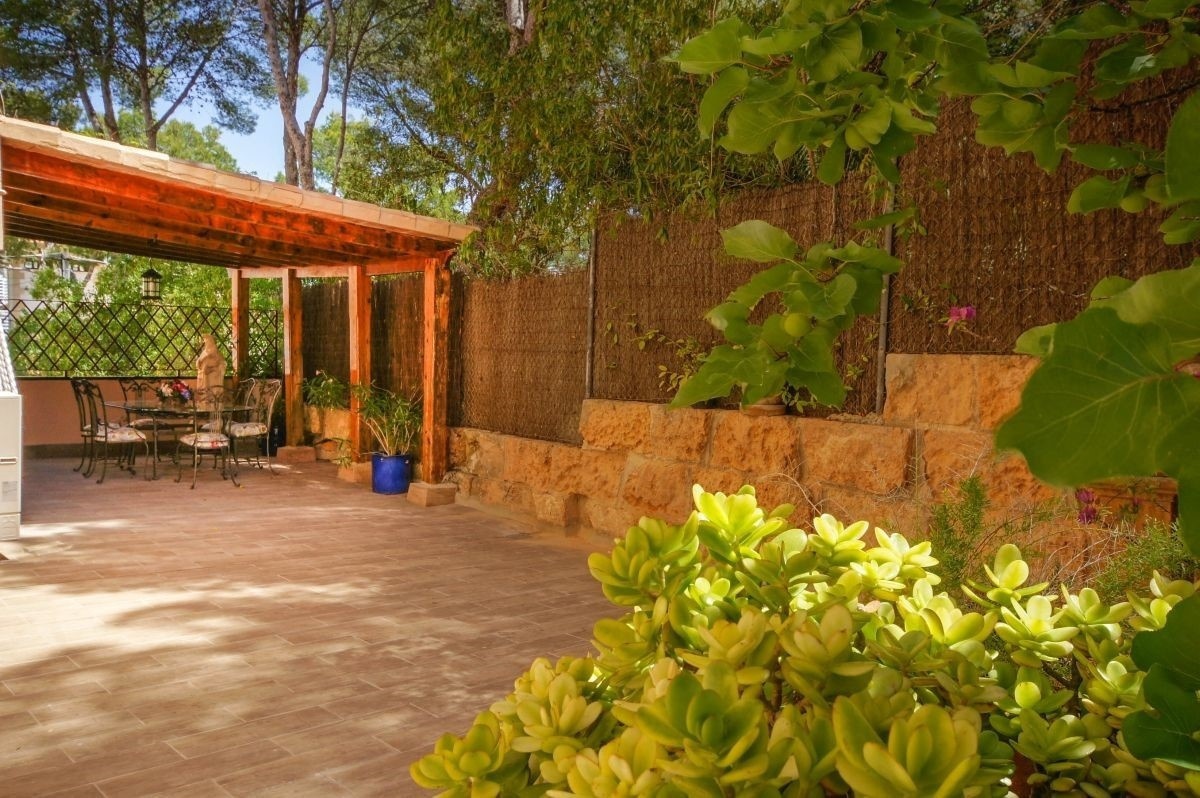 Komplett renoviertes Apartment mit Garten in der Nähe vom Club Nautico