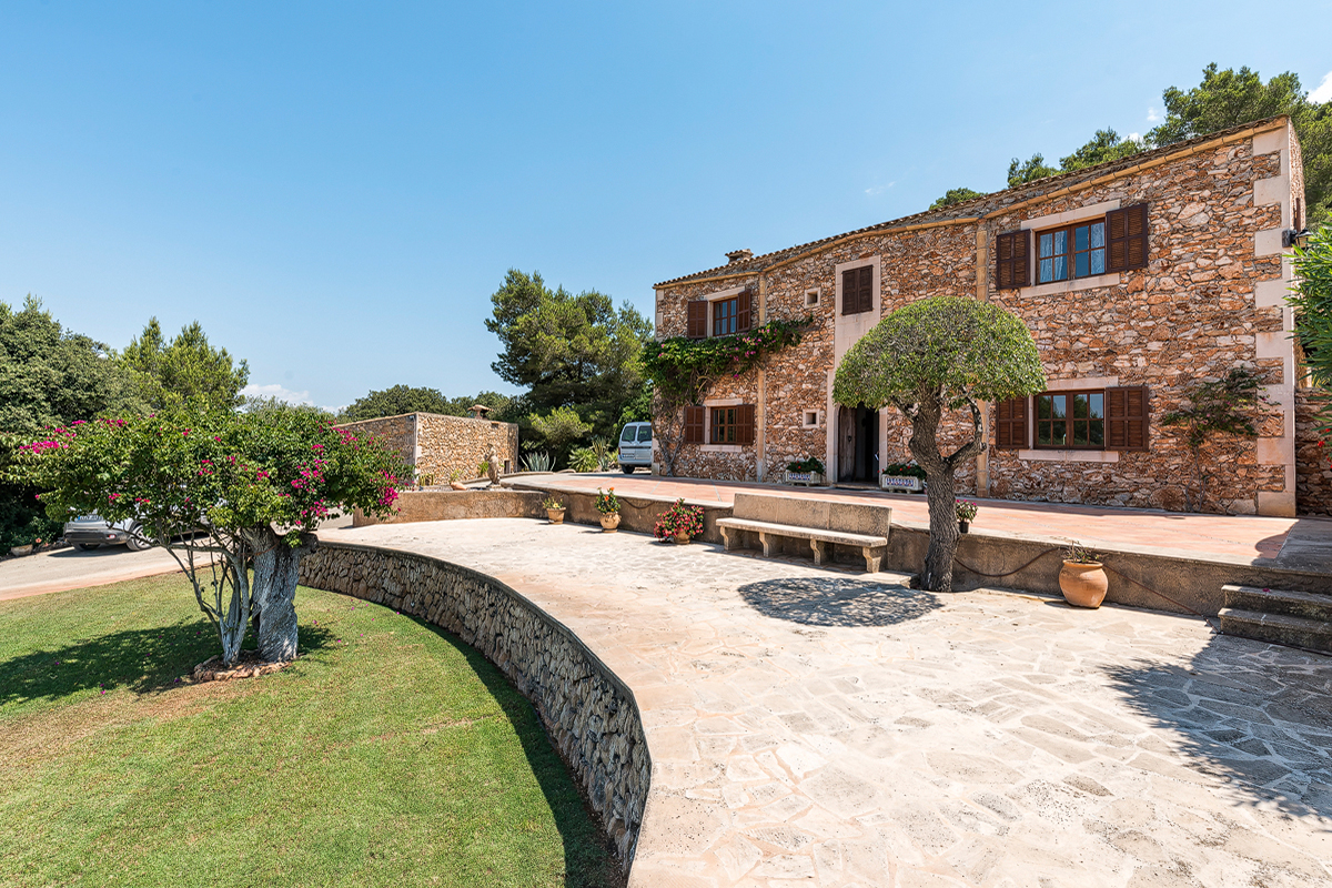 Alte Finca mit wunderschönem Weitblick und viel Privatsphäre auf einem