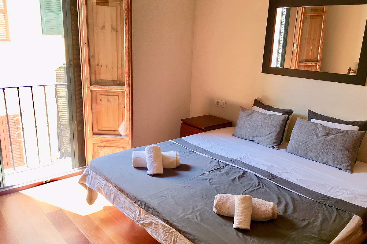 Charmante 4-Schlafzimmer-Maisonette-Wohnung in ruhiger Nebengasse im