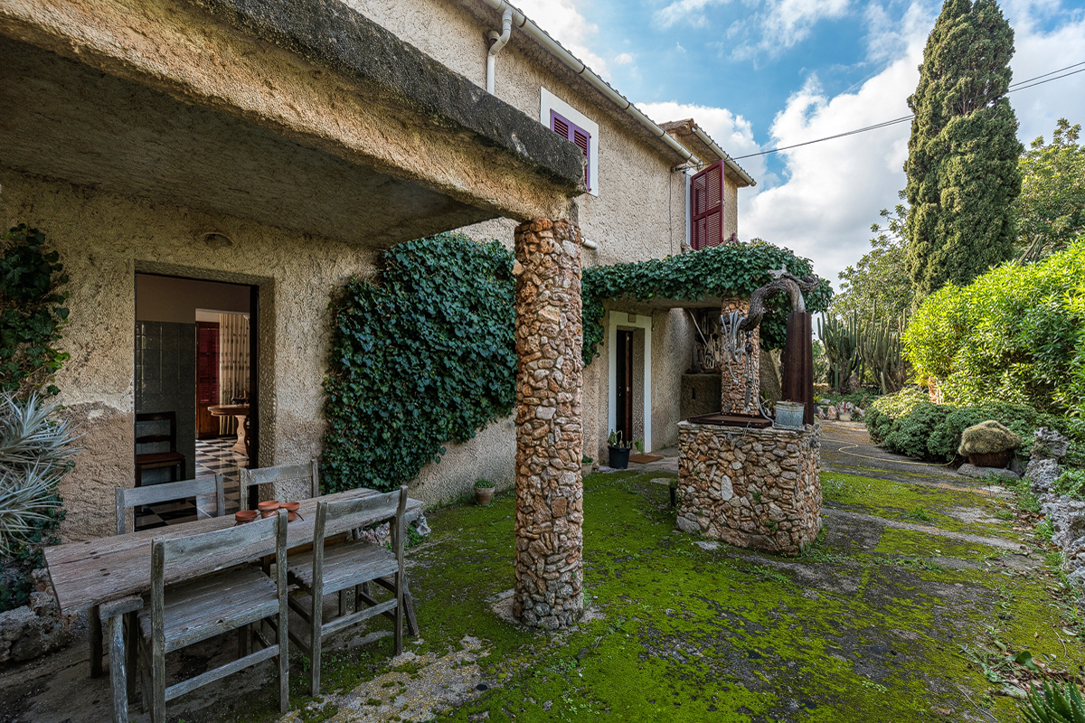 Preciosa finca compacta a reformar cerca de la playa en Manacor - comprar