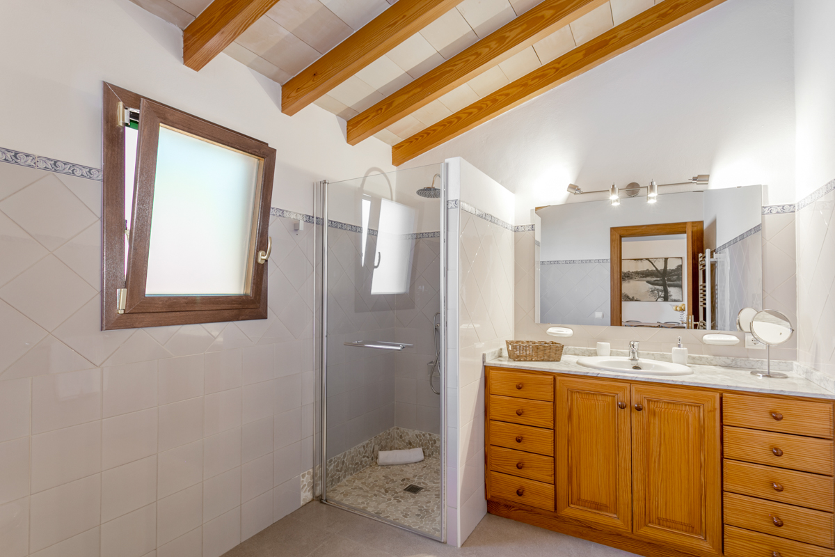 Komplett sanierte Finca in der Nähe von Es Trenc - mieten