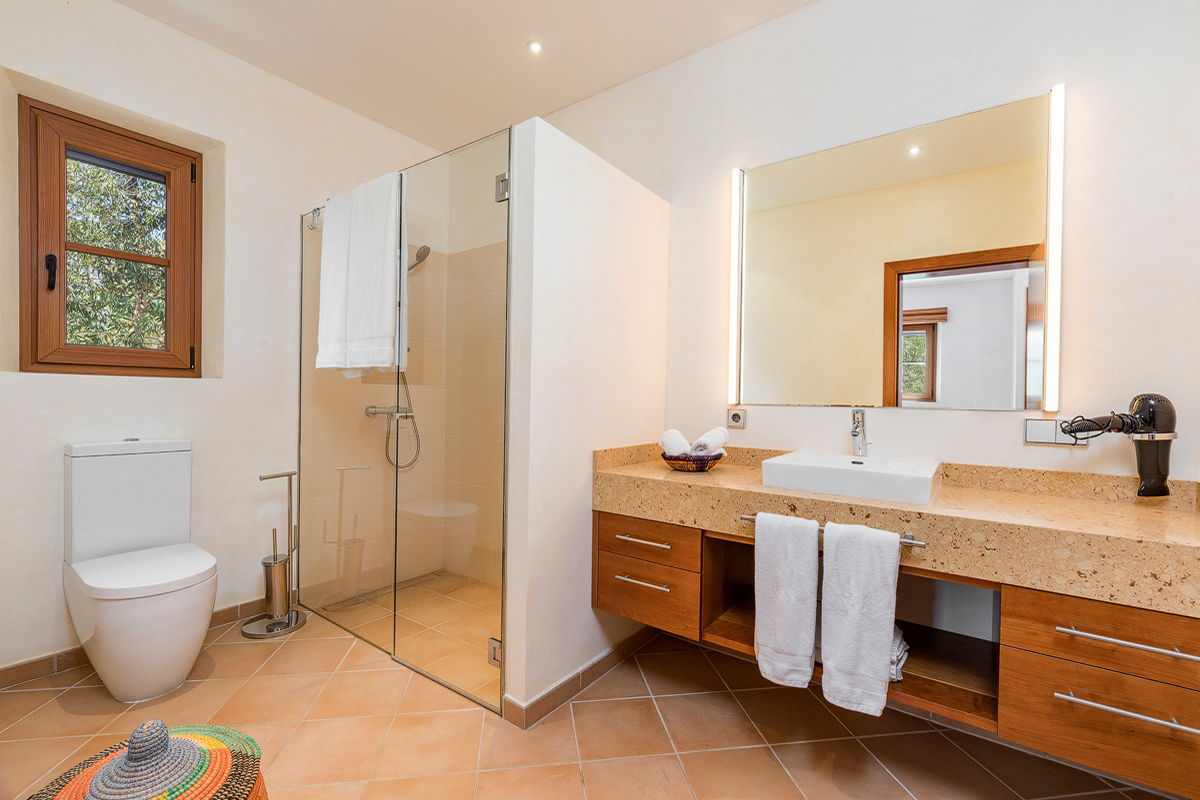 Stilvolles Landhaus mit bezauberndem Garten nahe Santanyi - kaufen