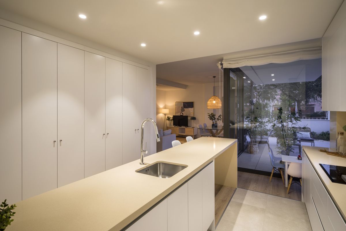 Moderne 4 SZ Neubau Wohnung mit Terrasse in zentraler Lage in Palma-kaufen