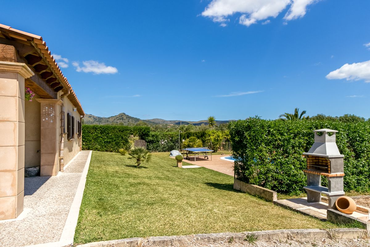 Zwei Häuser mit 2 Ferienvermietlizenzen auf einer Finca, 2 Min. vom Zentrum von Artá entfernt ...