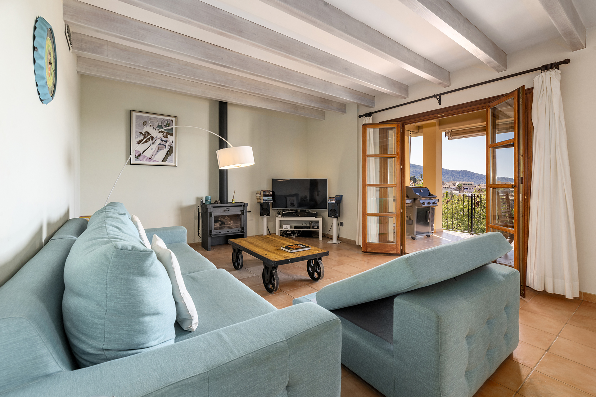 Quietlylocated villa in Calvia with breathtaking sweeping views of the