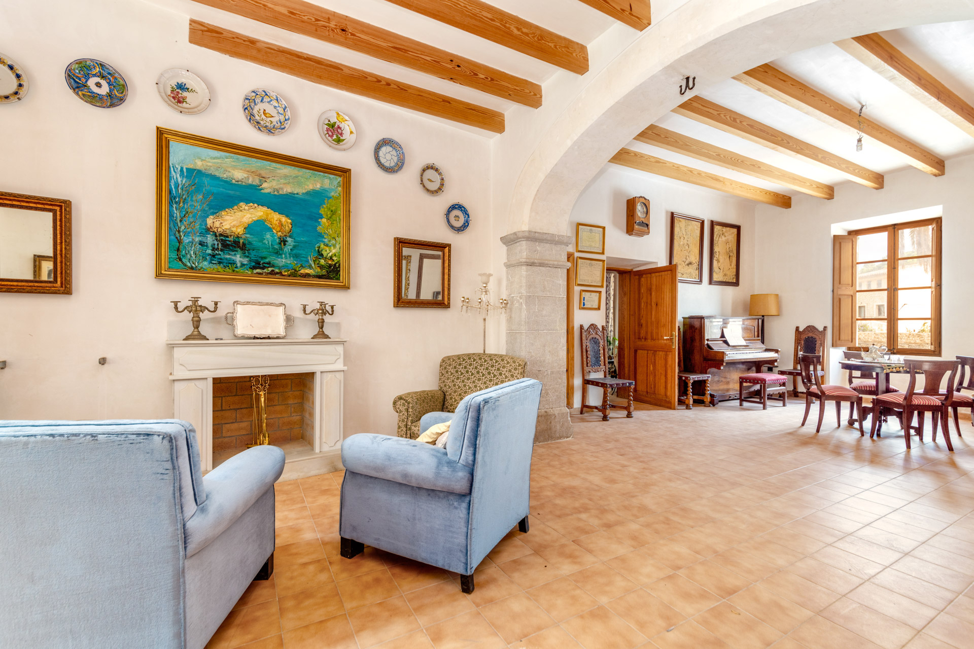 Mancor Rwd Historic town-mansion with potential for various uses in Mancor de la ...