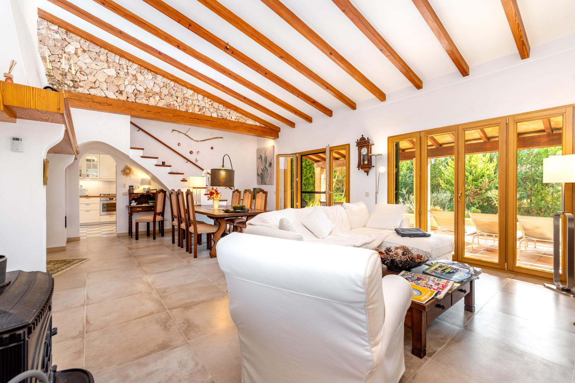 Newlyrenovated finca near Maria de la Saludpurchase