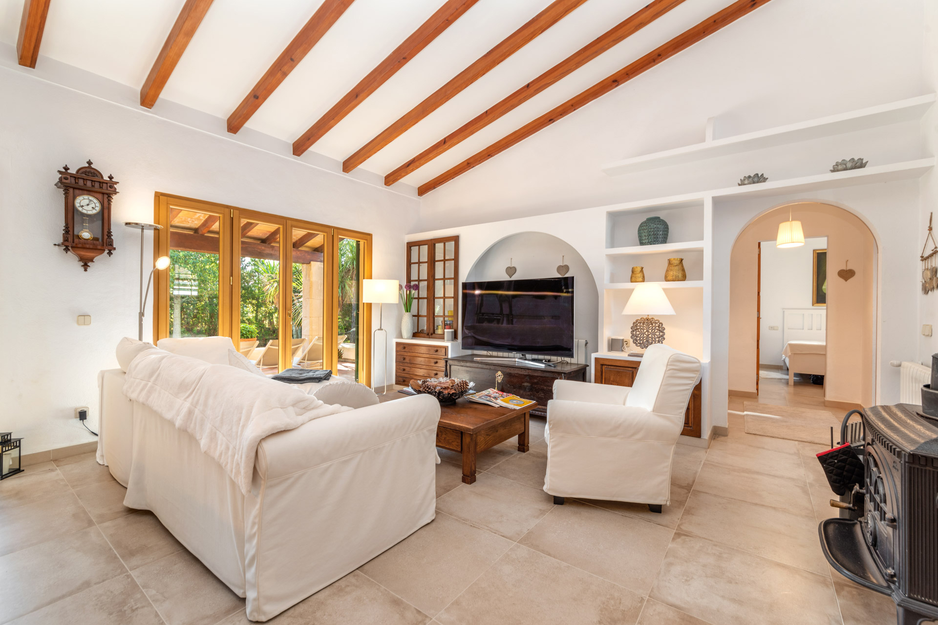 Newlyrenovated finca near Maria de la Saludpurchase