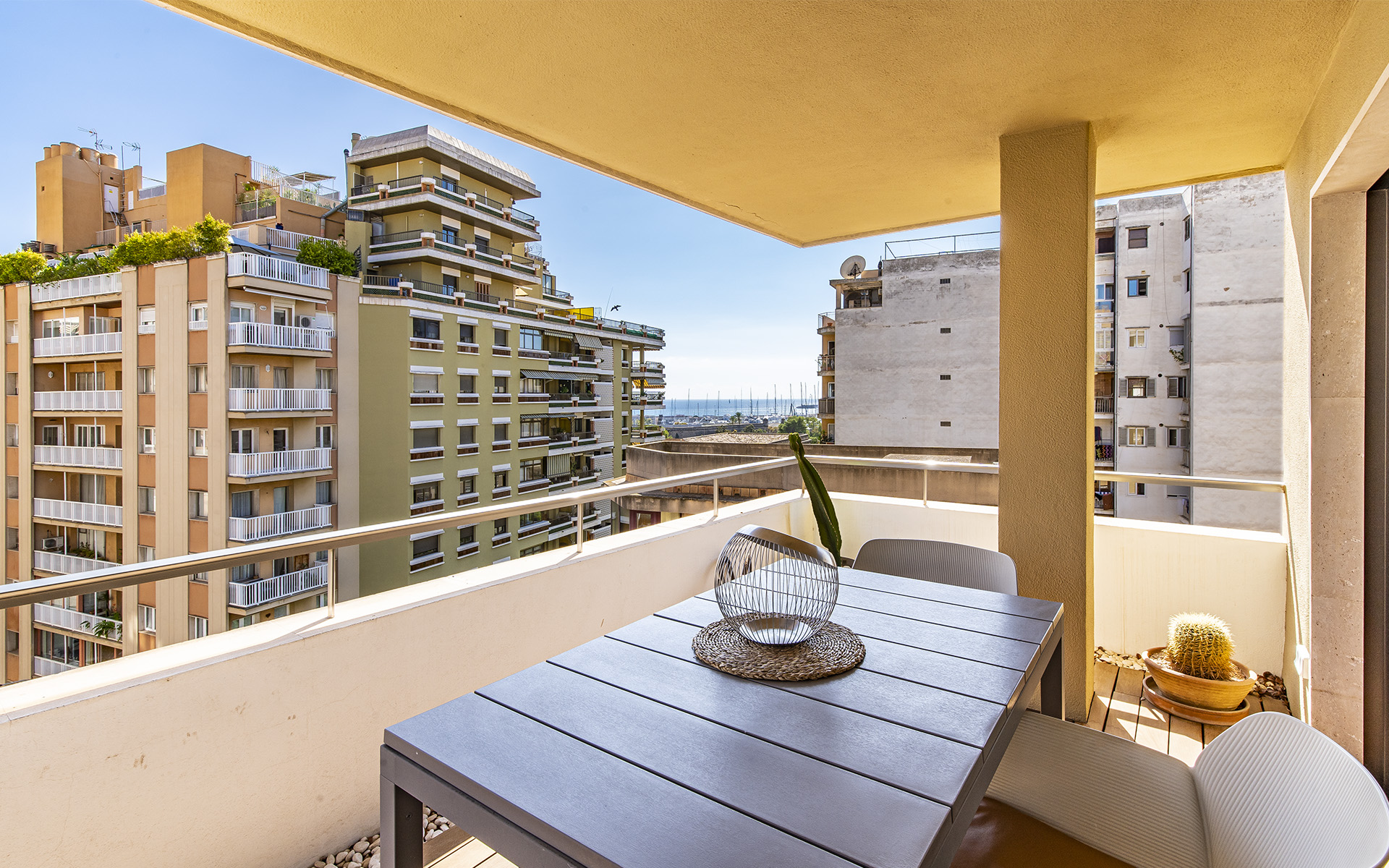 Spacious apartment with sea views in Santa Catalina purchase