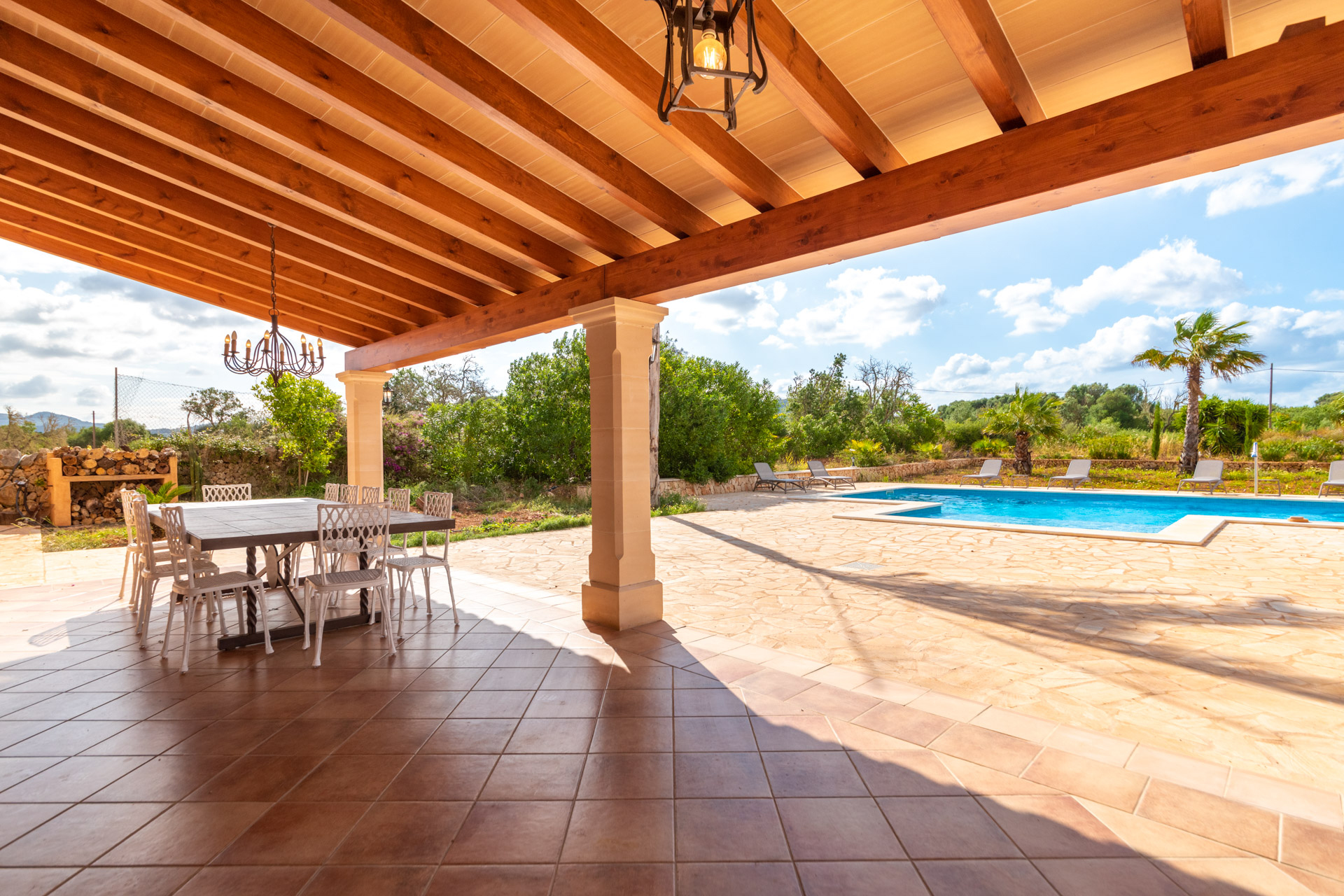 Idyllic finca in the heart of Mallorca with sauna and pool with jacuzzi