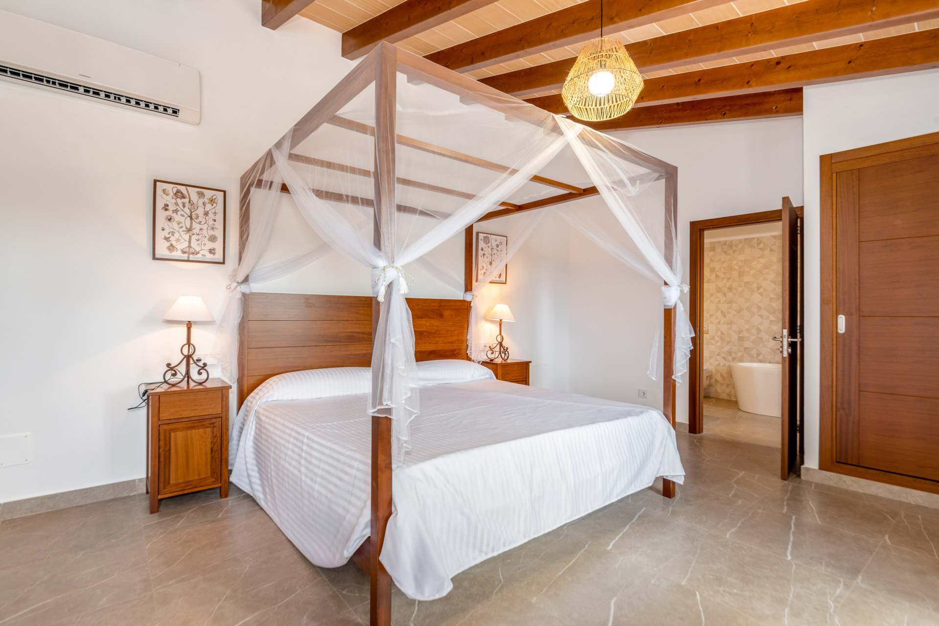 Idyllic finca in the heart of Mallorca with sauna and pool with jacuzzi