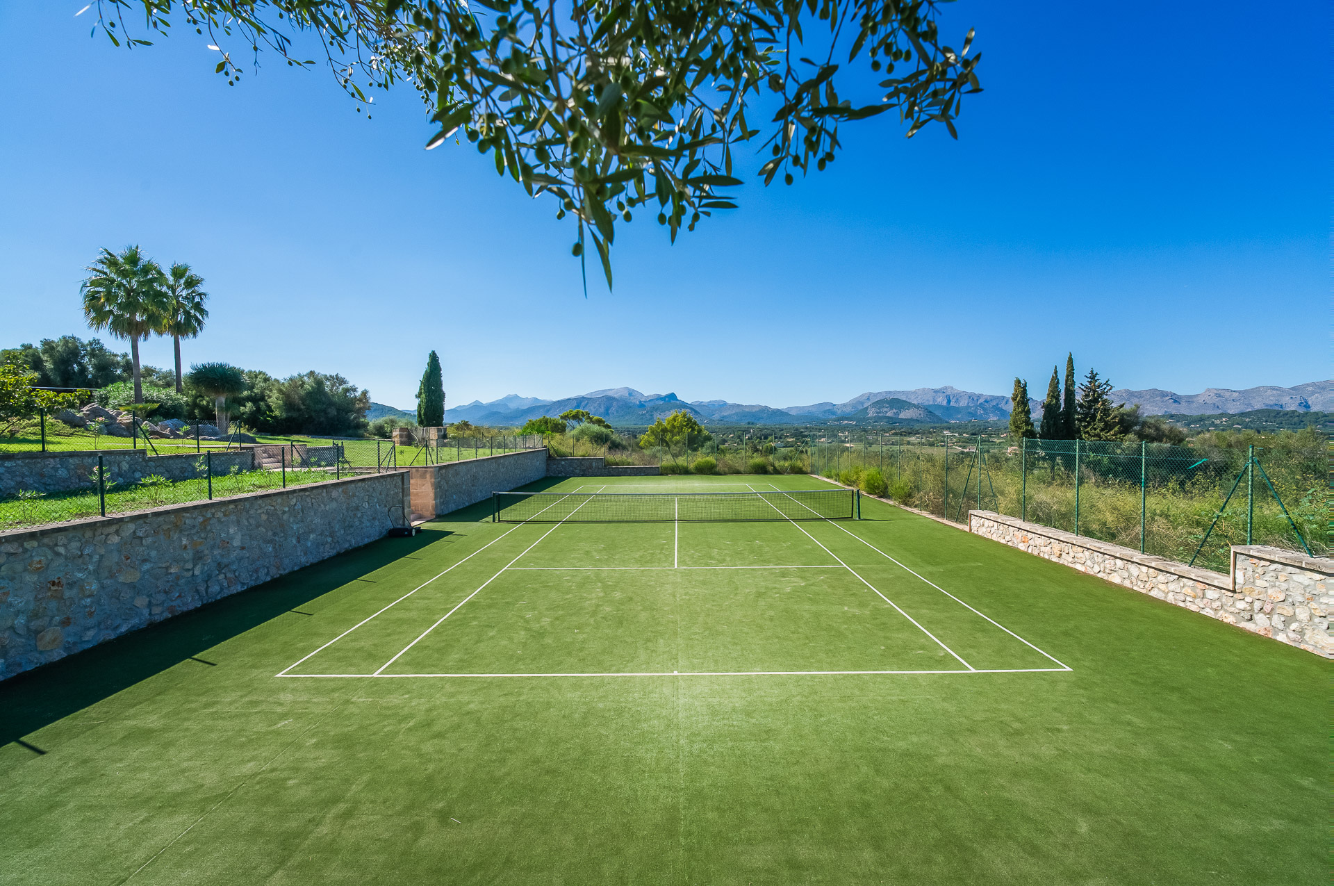 Hochqualitative, große MeerblickFinca mit Pool, Tennisplatz und