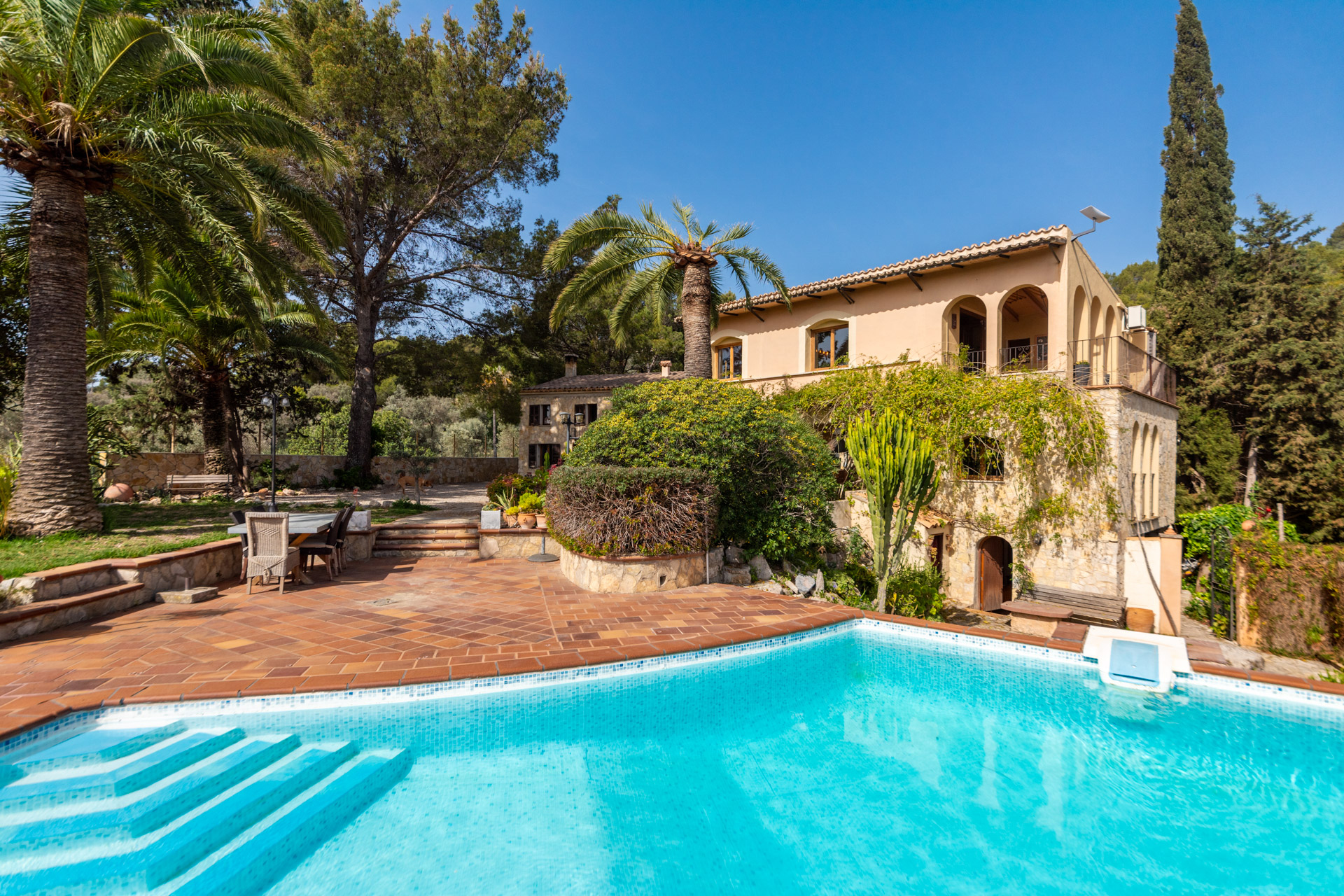 Landhaus mit Garage, Pool und fantastischem Panoramablick in Selva - kaufen